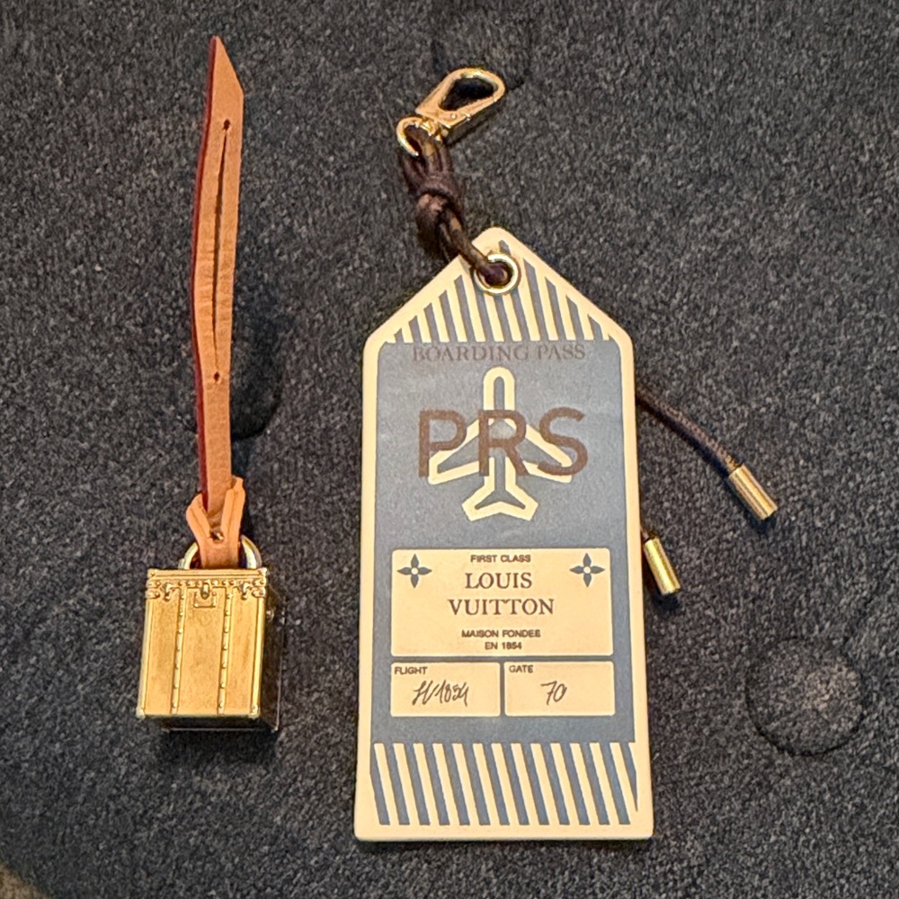 Louis Vuitton Navy, Gold & Cream Boarding Pass Luggage Tag